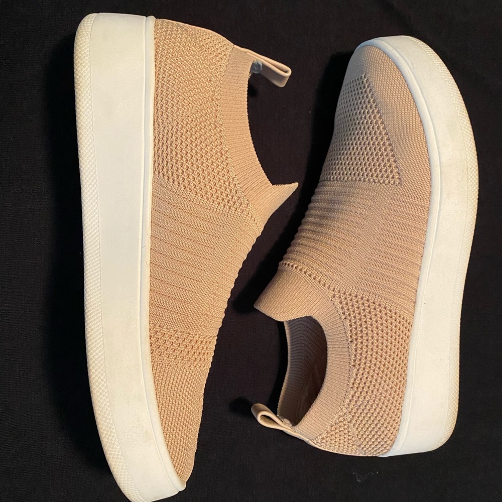 Steve Madden Beale Slip Ons
